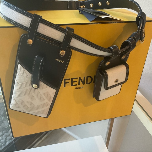 Fendi Phone Holder Leather Belt - Picture 3 of 5